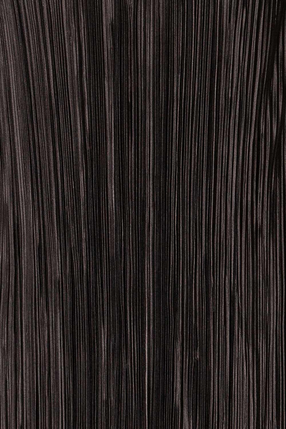 Cordoba Black Pleated Midi Dress | La petite garçonne texture