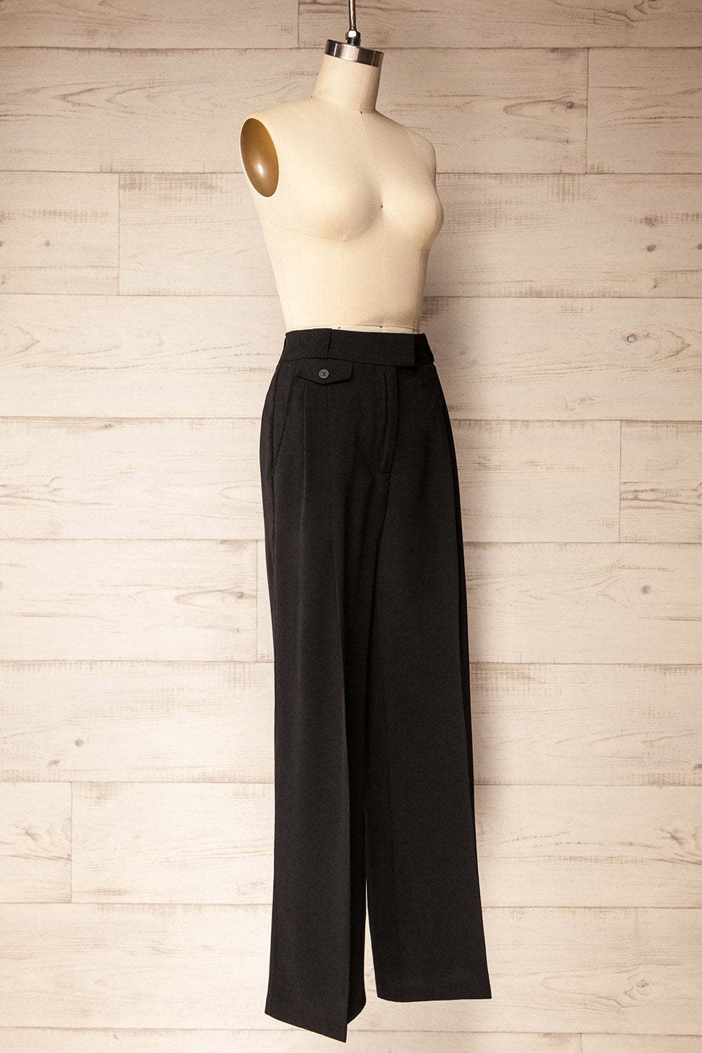 Cortona Black Straight-Leg Pants with Pleats | La petite garçonne side view