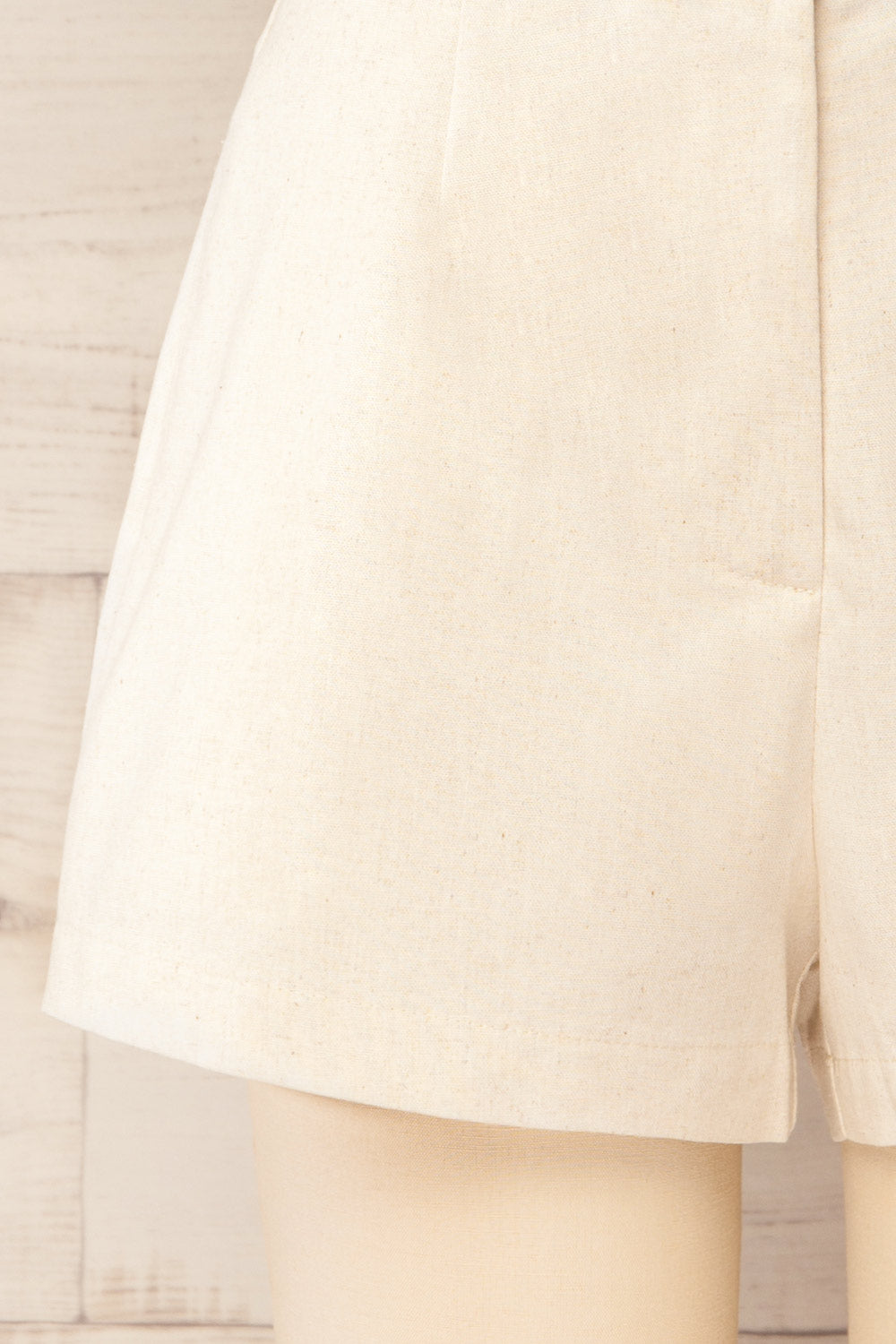Cuiaba Beige Mid-Waisted Shorts with Pockets | La petite garçonne bottom