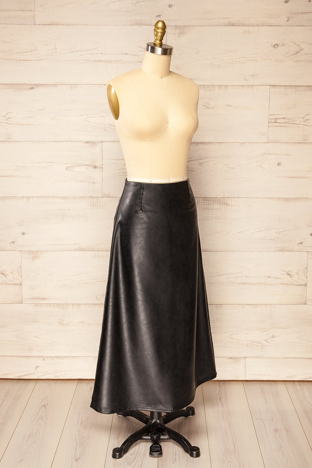 Curatone Black Faux-Leather Midi Skirt | La petite garçonne side view