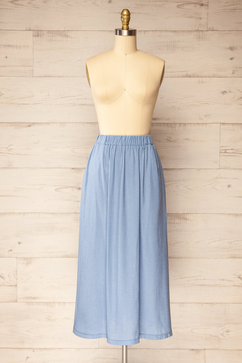 Cyriel Blue Linen Midi Skirt with Pockets | La petite garçonne front view