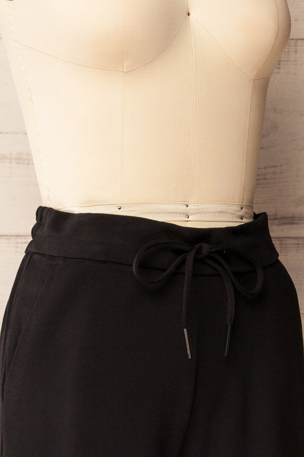 Daman Black Wide Leg Pants | La petite garçonne side