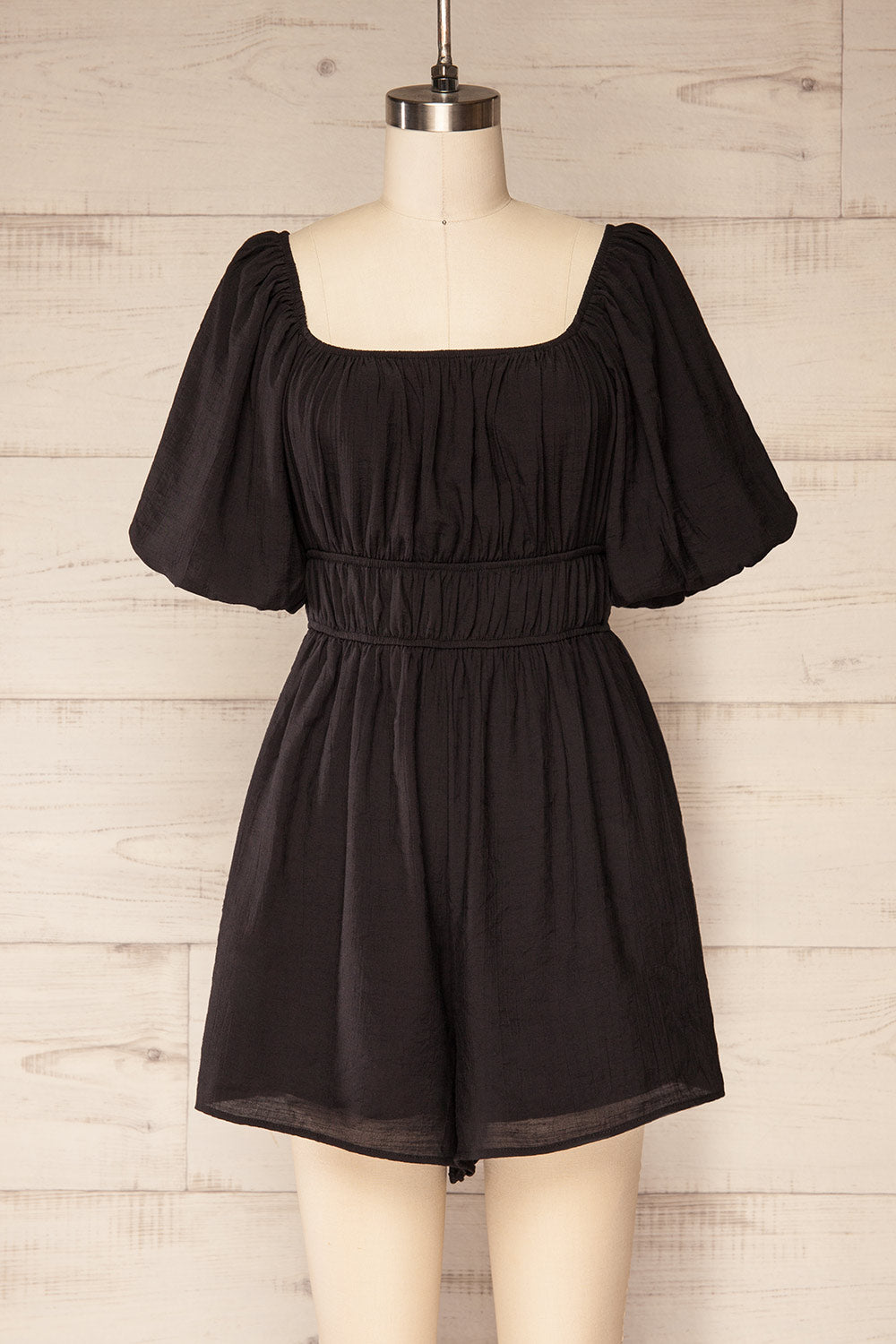 Damascus Black Short Romper w/ Puffy Sleeves | La petite garçonne front view
