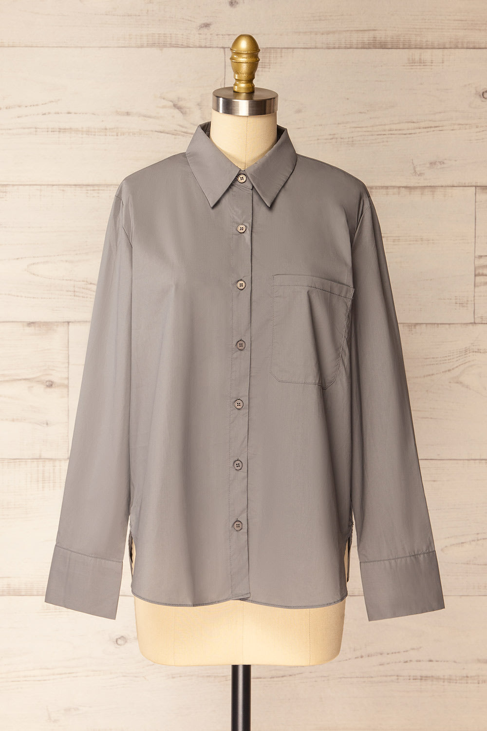 Dametera Buttoned-Up Loose Grey Shirt | La petite garçonne front