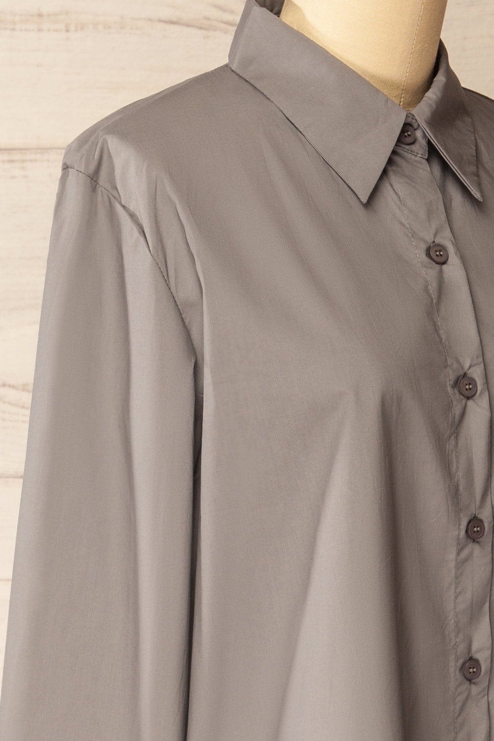 Dametera Buttoned-Up Loose Grey Shirt | La petite garçonne side close-up
