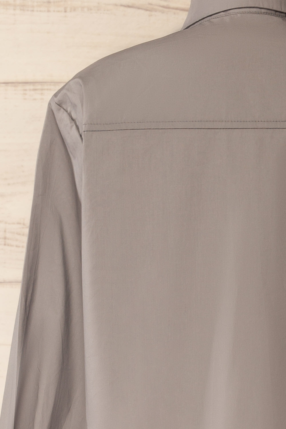 Dametera Buttoned-Up Loose Grey Shirt | La petite garçonne back close-up