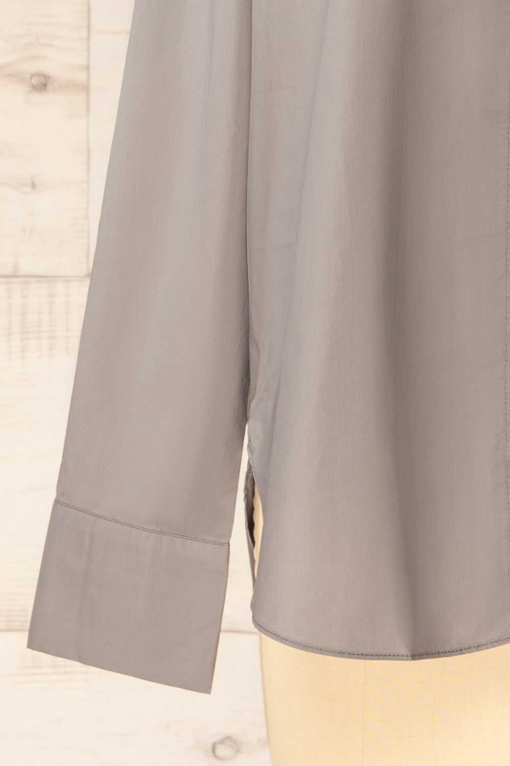 Dametera Buttoned-Up Loose Grey Shirt | La petite garçonne sleeve