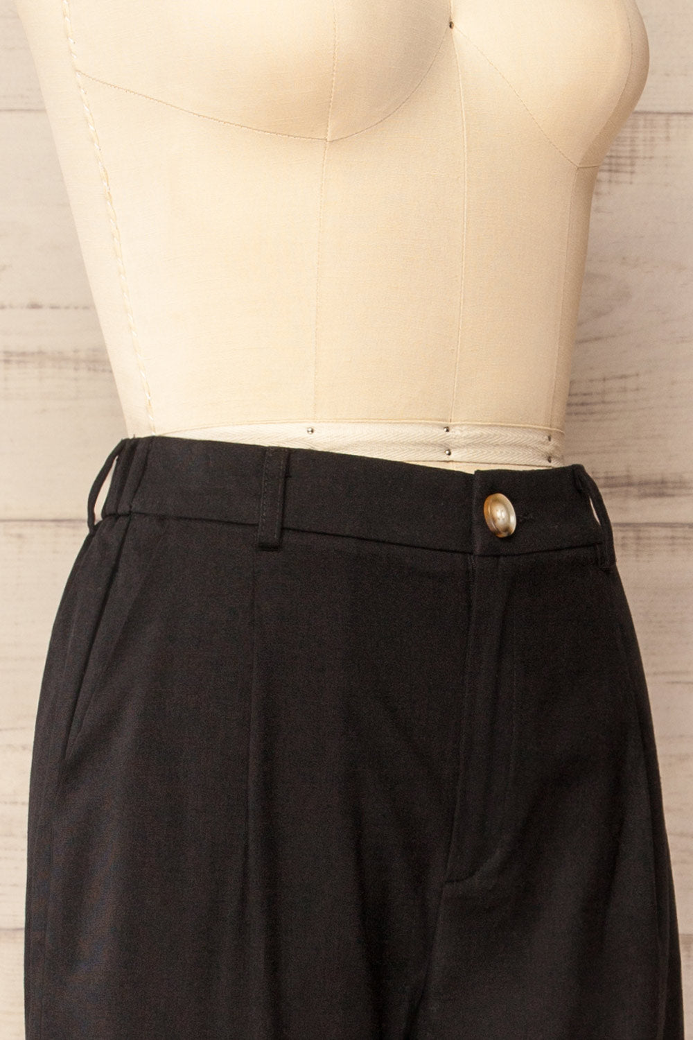Delaney Black High-Waisted Linen Pants | La petite garçonne side