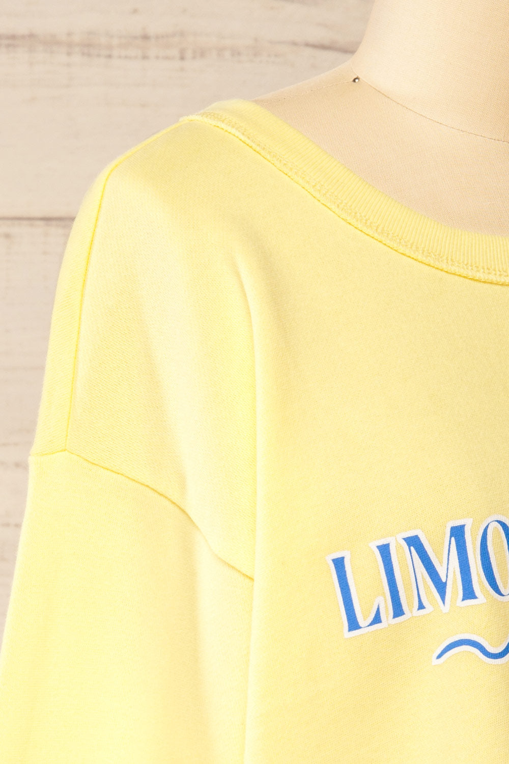 Dhanbad Yellow Sweatshirt "Limoncello Club" | La petite garçonne side