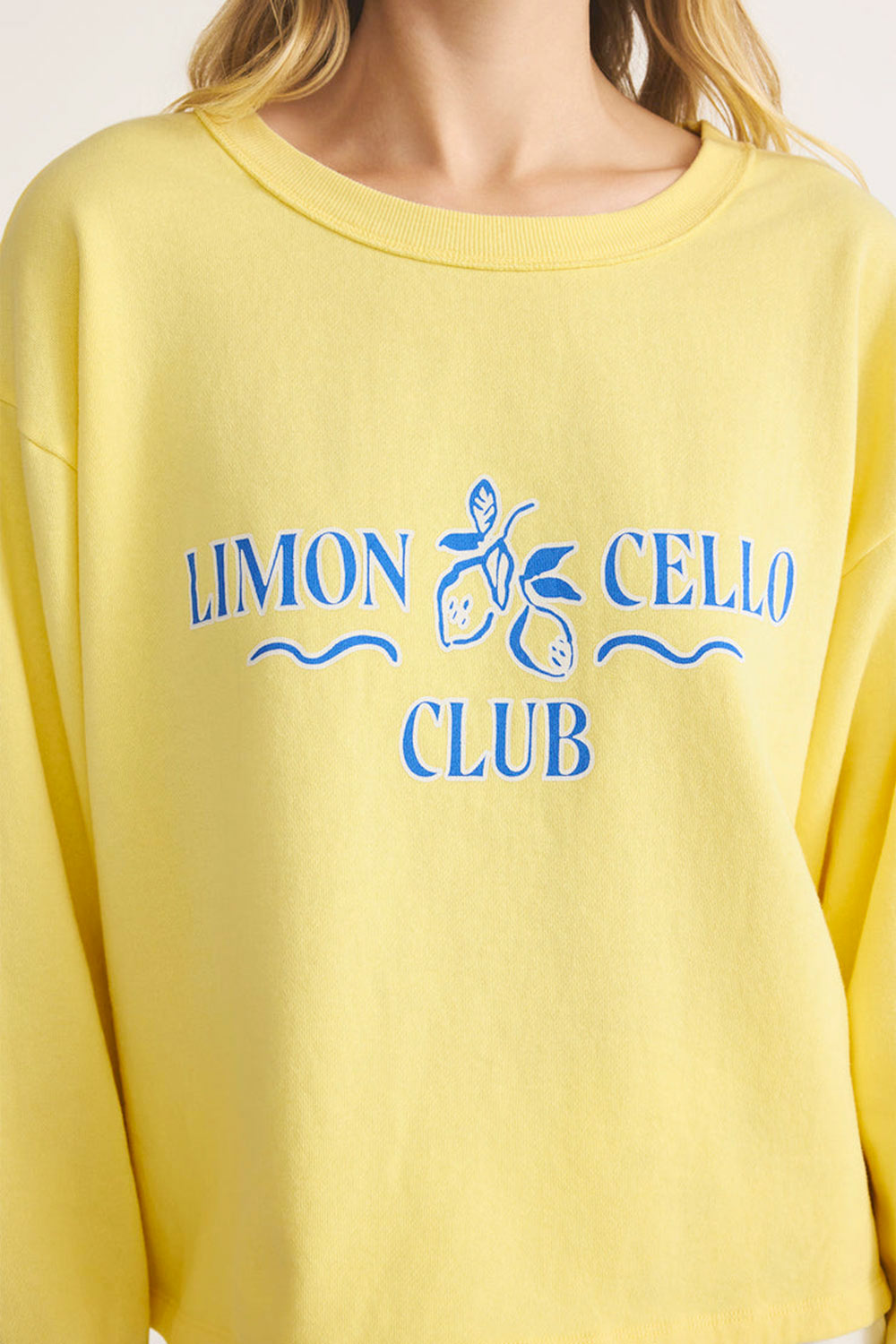Dhanbad Yellow Sweatshirt "Limoncello Club" | La petite garçonne model close-up