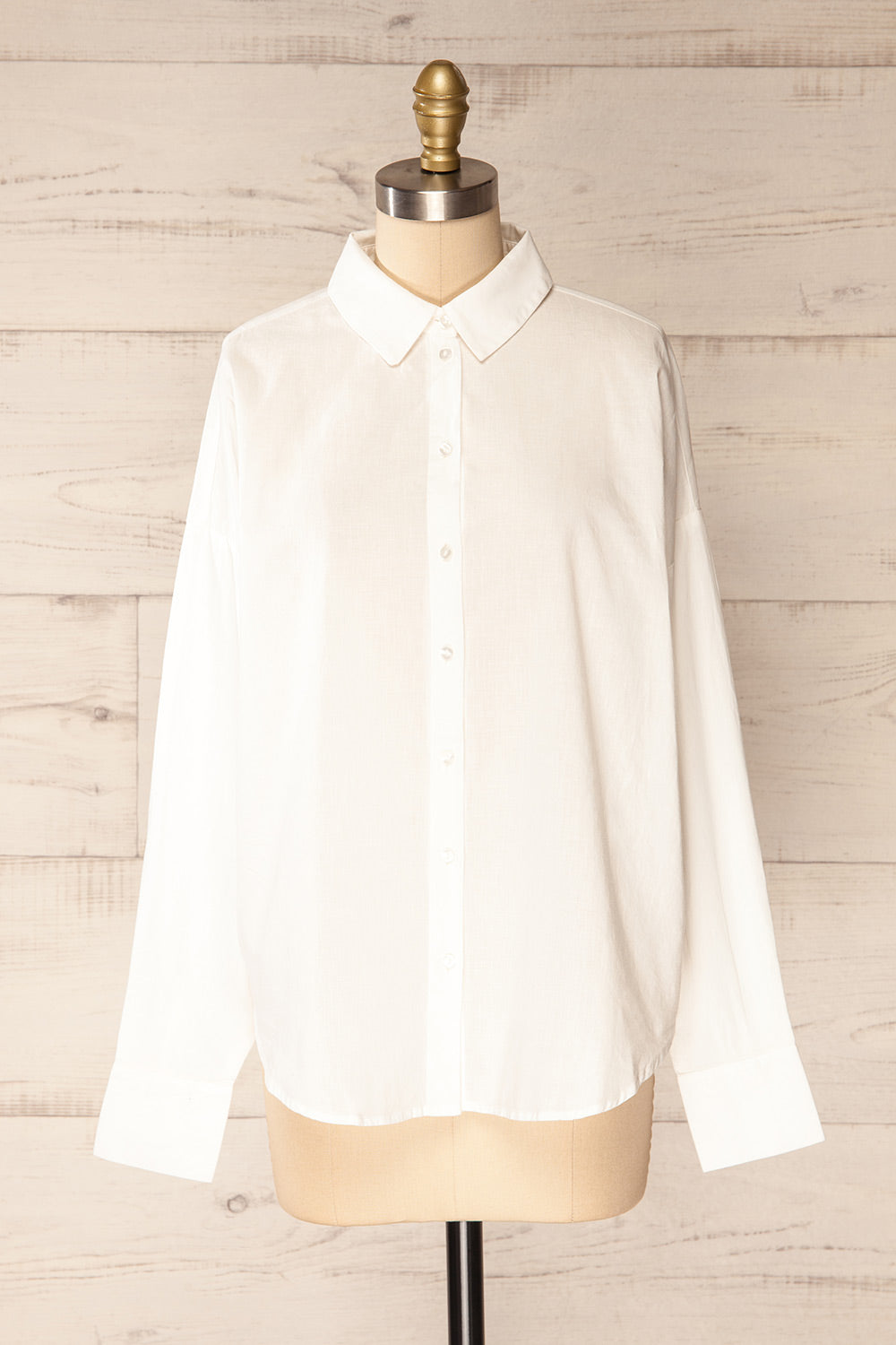 Dodoma White Oversized Button-Up Shirt | La petite garçonne front view