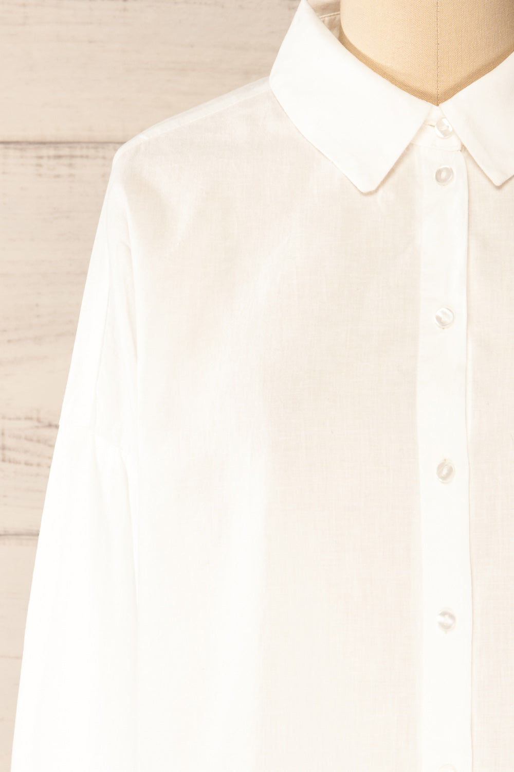 Dodoma White Oversized Button-Up Shirt | La petite garçonne front close-up