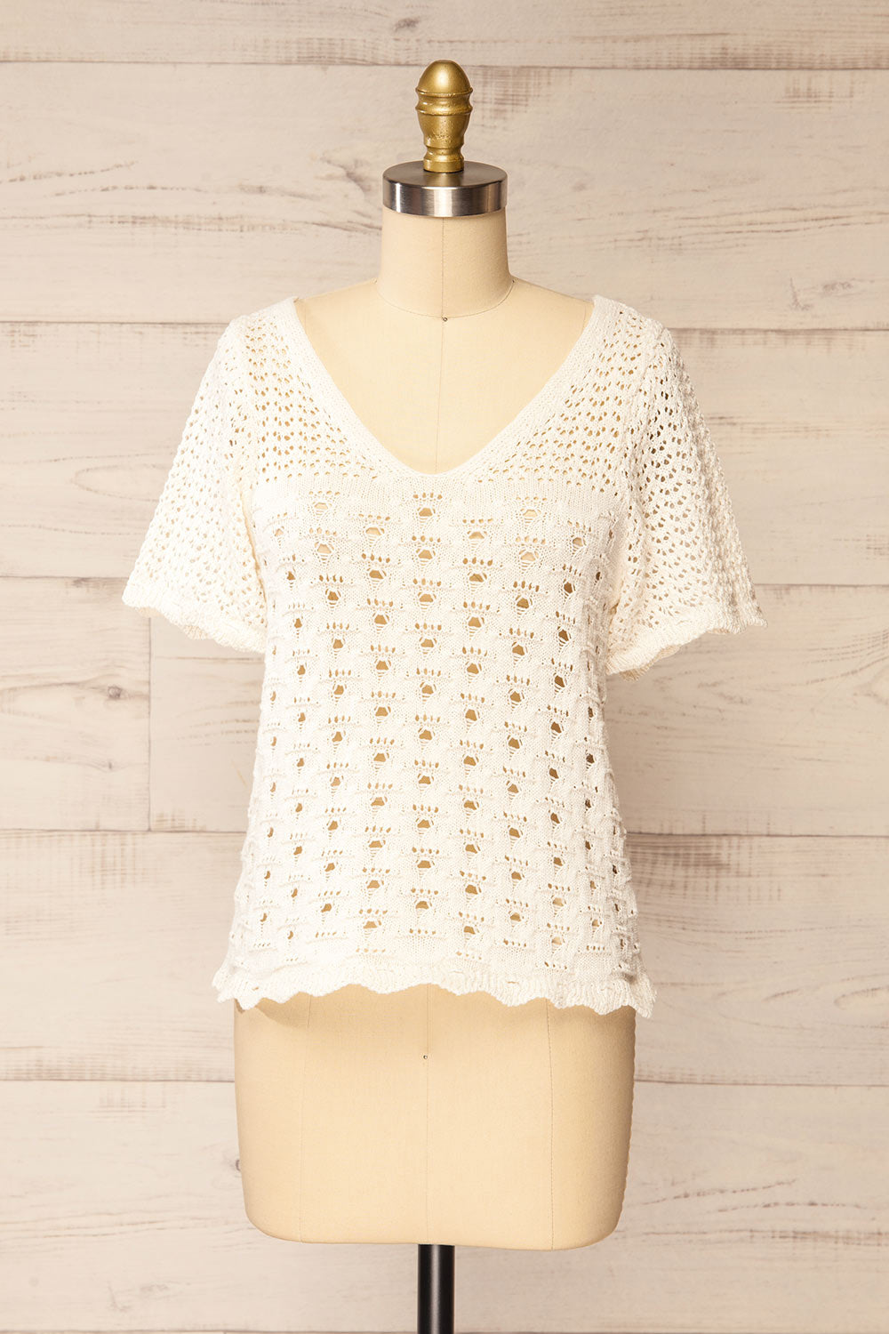 Doleen Ivory Short Sleeve Knit T-Shirt | La petite garçonne front view