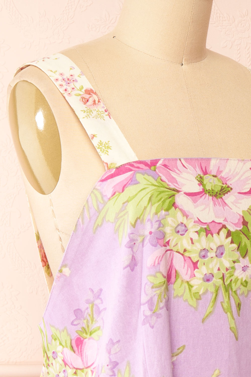 Dujour Gingham & Floral Patchwork Apron | Boutique 1861 side close-up