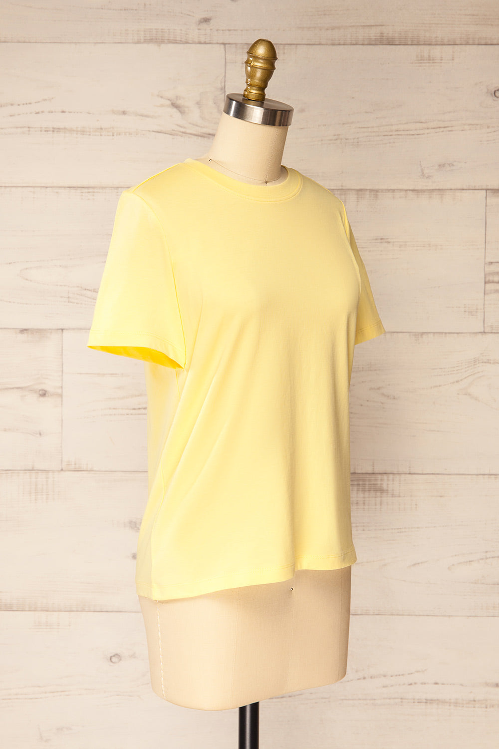 Dumka Yellow Cotton T-Shirt with Short Sleeves | La petite garçonne side view