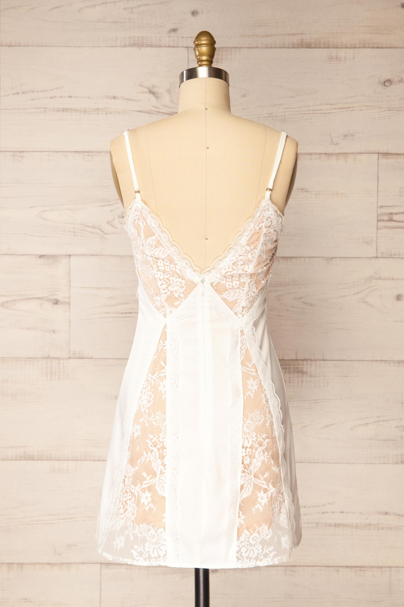 Eboli White Lace Short Dress with Beige Lining | La petite garçonne back view