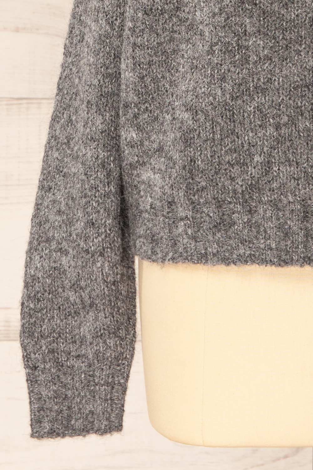 Edfou Grey Oversized Off-Shoulder Sweater | La petite garçonne sleeve