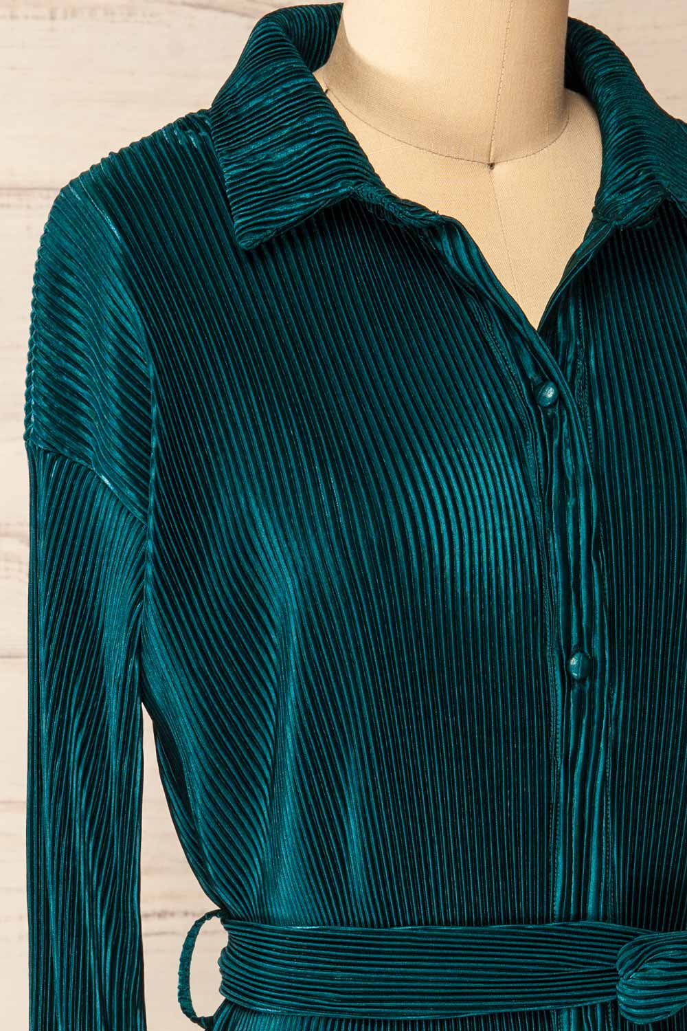 Edmonton Dark Green Ribbed Dress w/ Long Sleeves | La petite garçonne side close-up