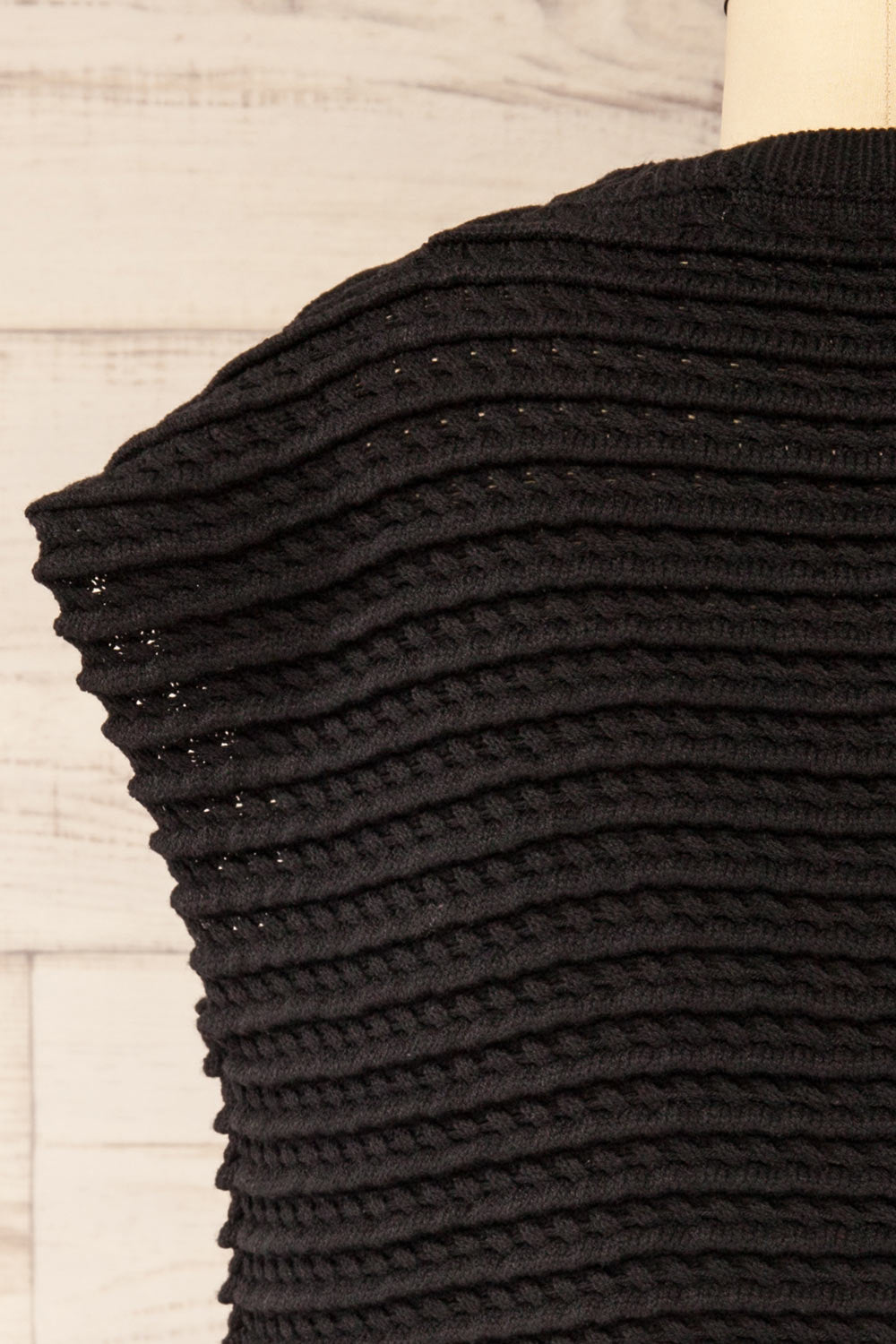 Eisen Oversized Sleeveless Black Vest | La petite garçonne back