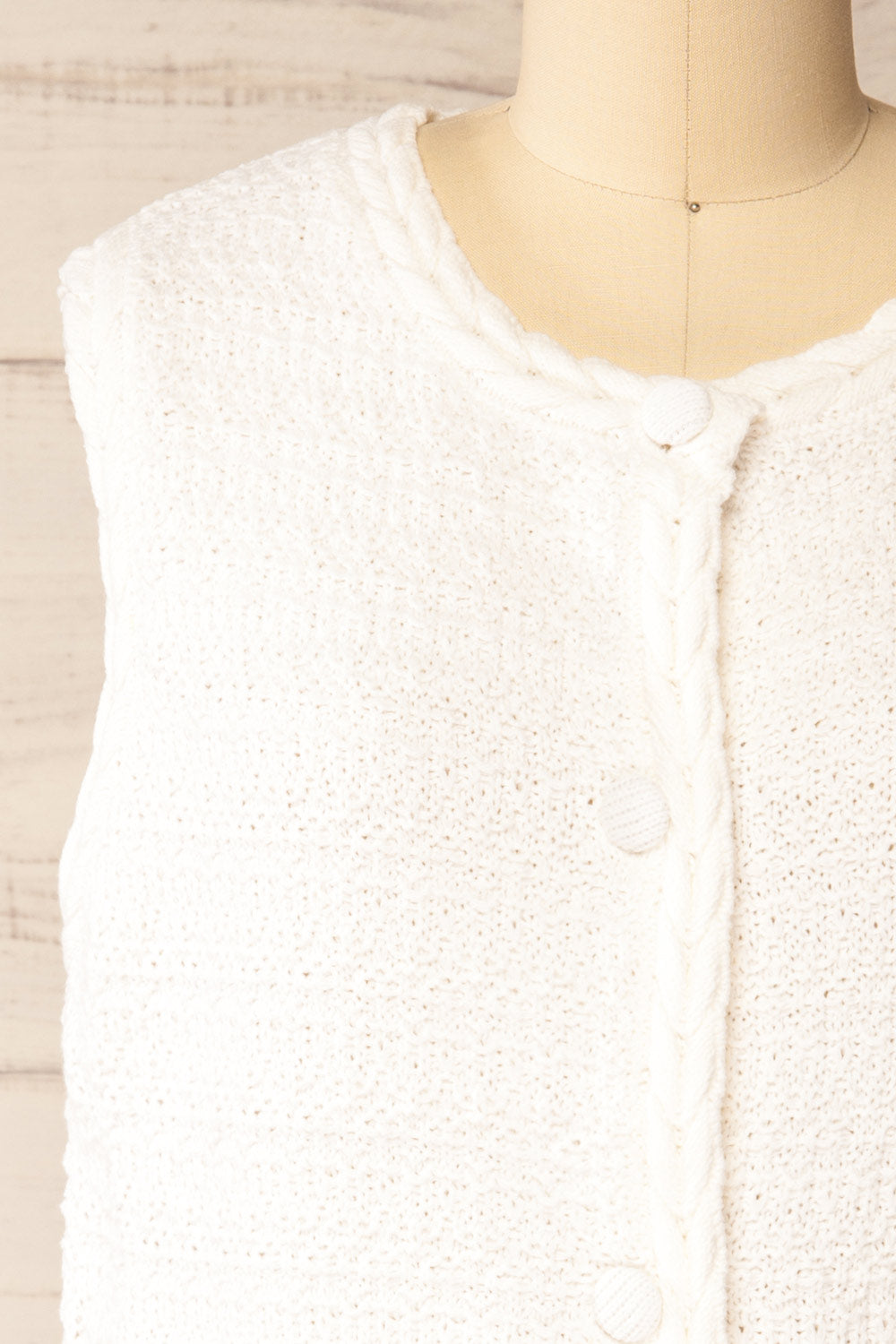 Eldoret Ivory Textured Sleeveless Top | La petite garçonne front