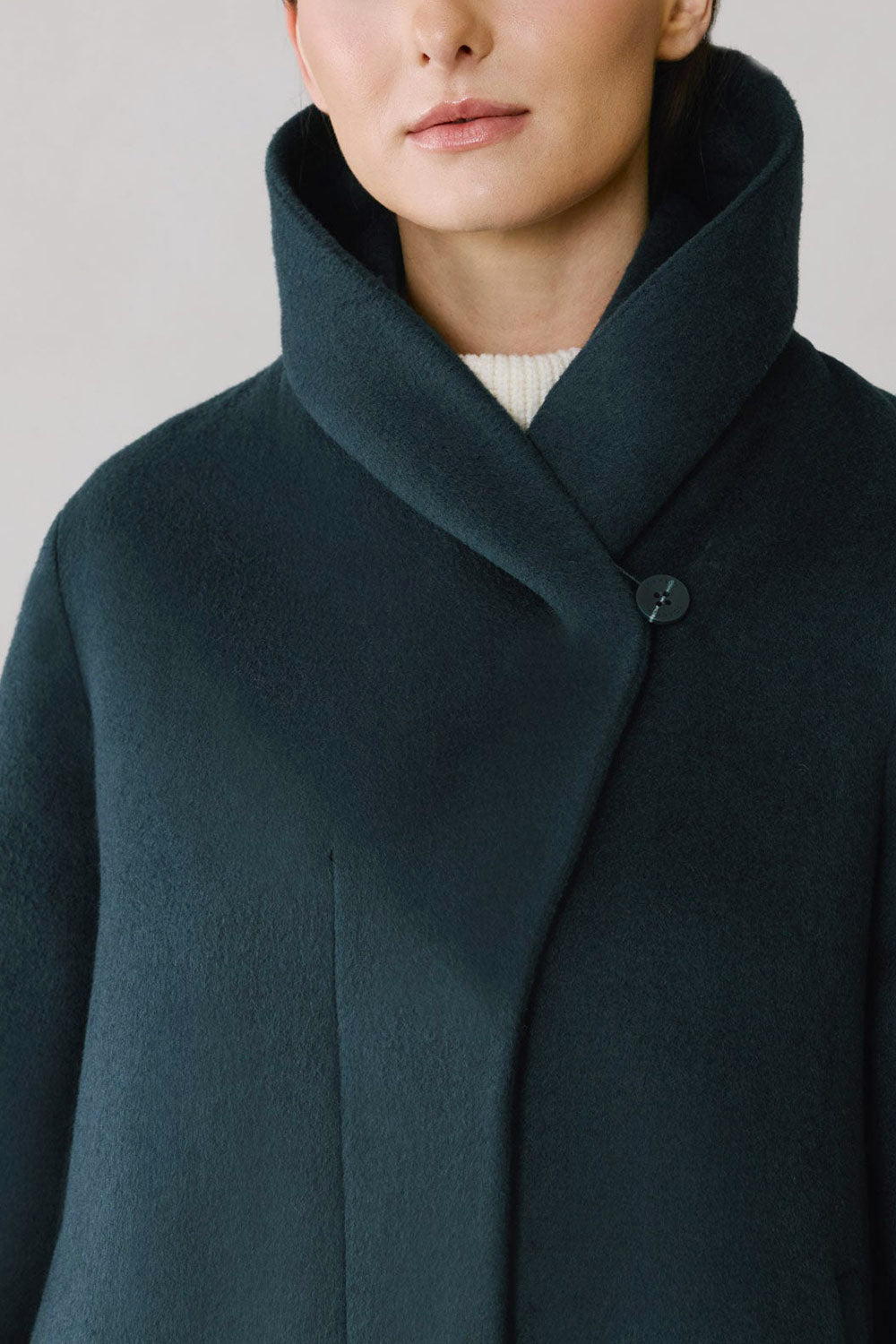 Ellisa Teal Short Wool Coat | La petite garçonne collar model