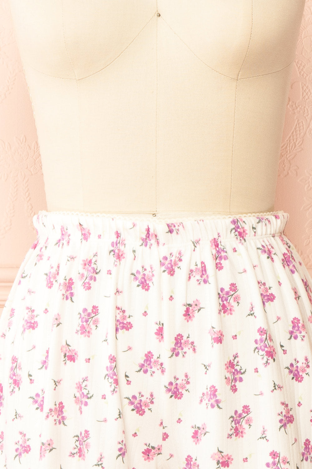 Emmalia White Pyjama Shorts w/ Floral Print | Boutique 1861 front
