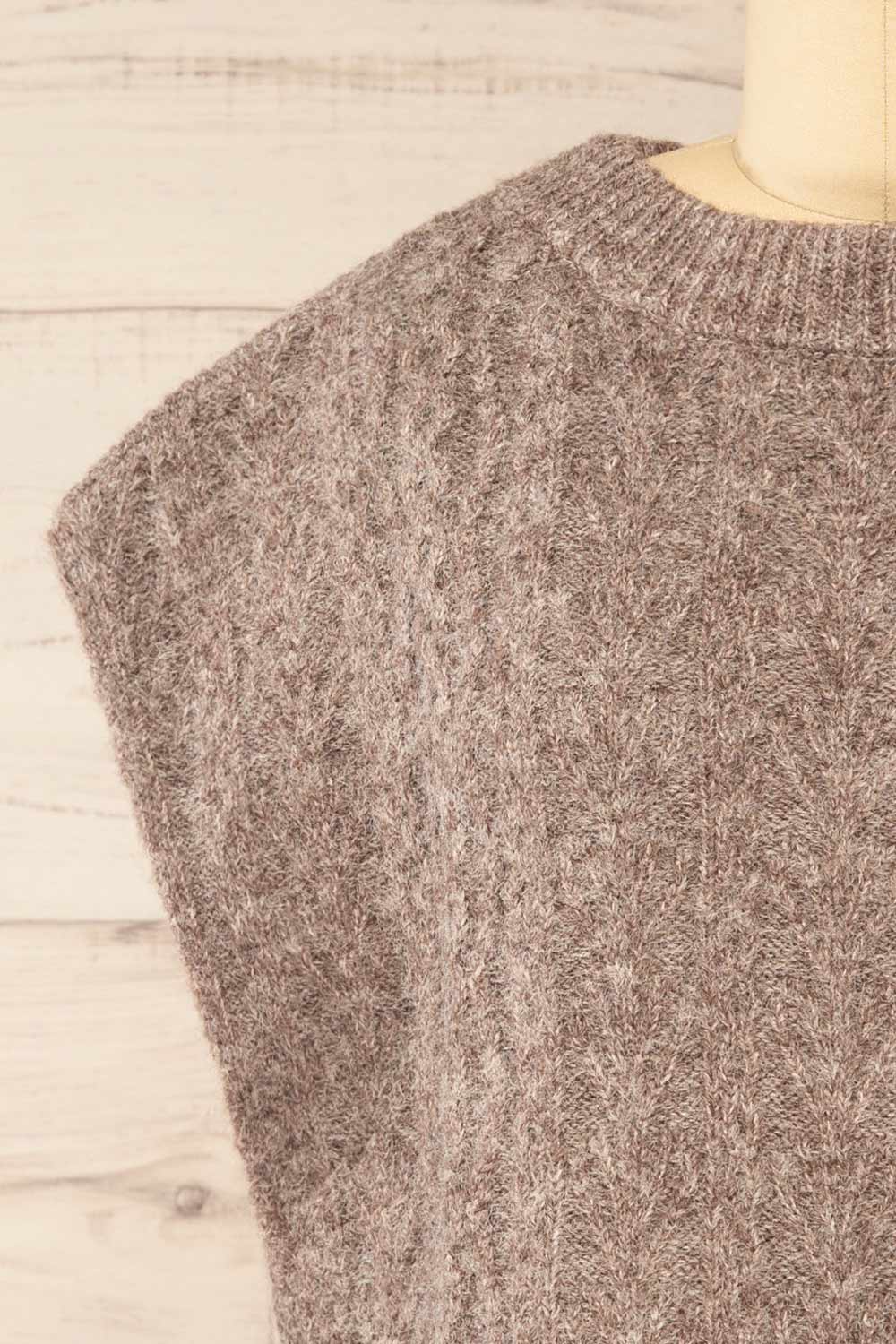 Epirus Taupe Sleeveless Twisted Knit Vest | La petite garçonne front
