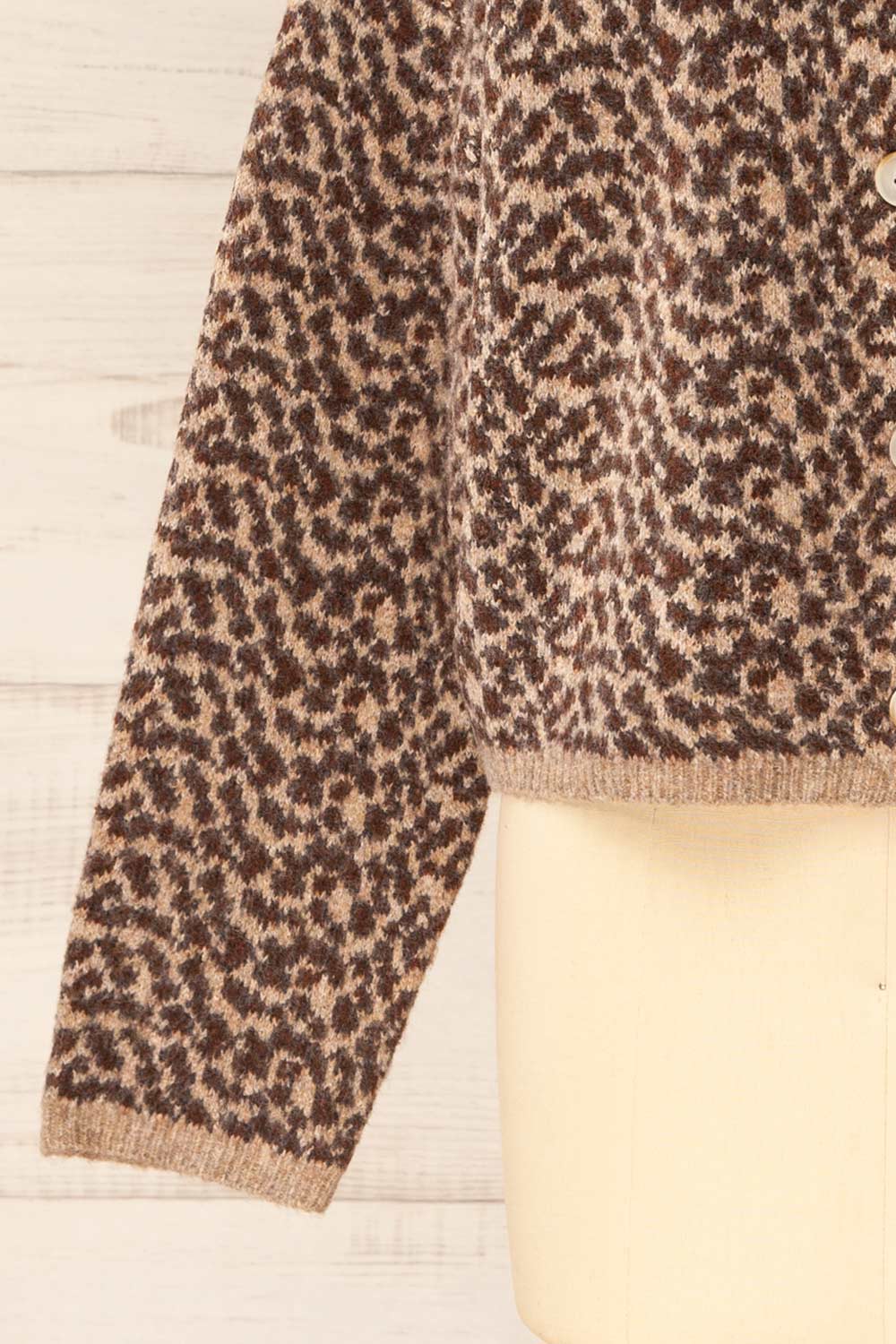 Esenler Oversized Knitted Leopard Cardigan | La petite garçonne sleeve