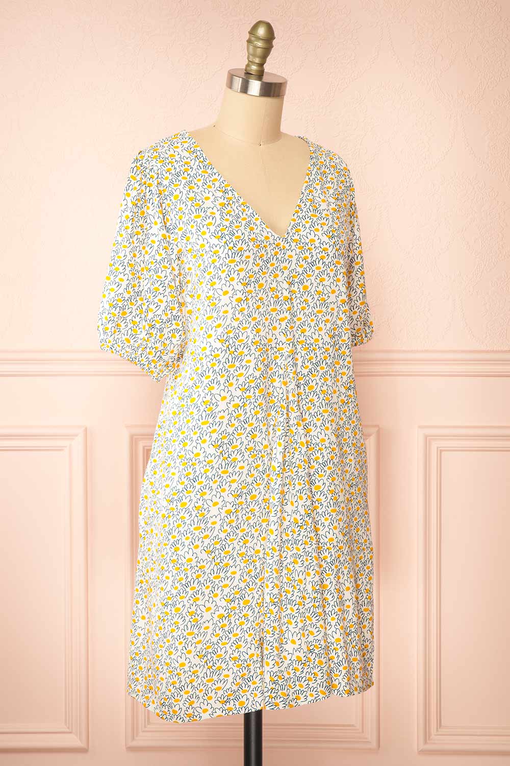 Espinosa Short Daisy Print Tee Dress | La petite garçonne side view