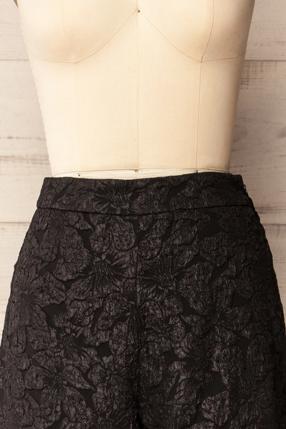 Essex Black Textured Wide-Leg Pants | La petite garçonne front