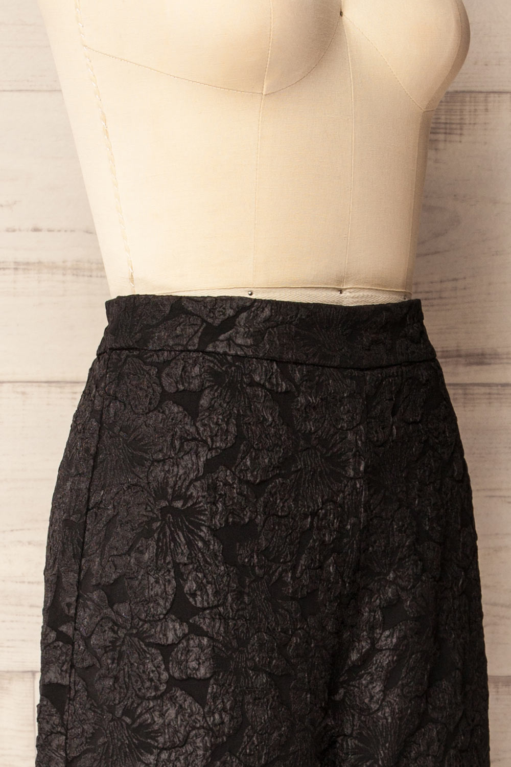 Essex Black Textured Wide-Leg Pants | La petite garçonne side