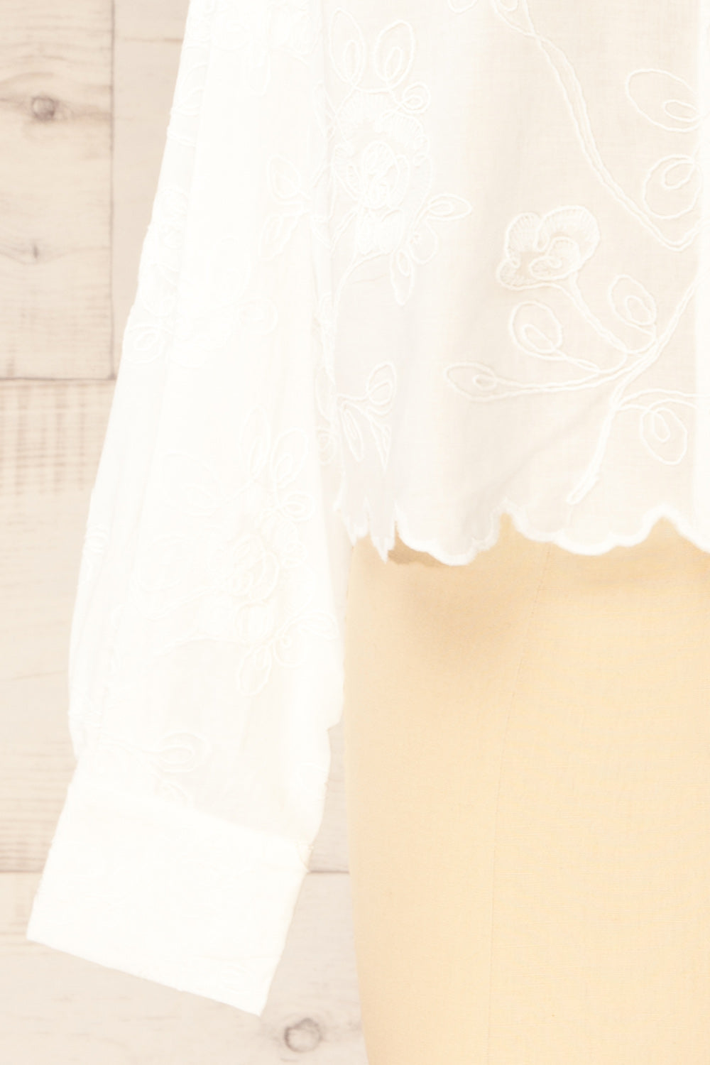 Evans Embroidered White Blouse with Scalloped Hem | La petite garçonne sleeve