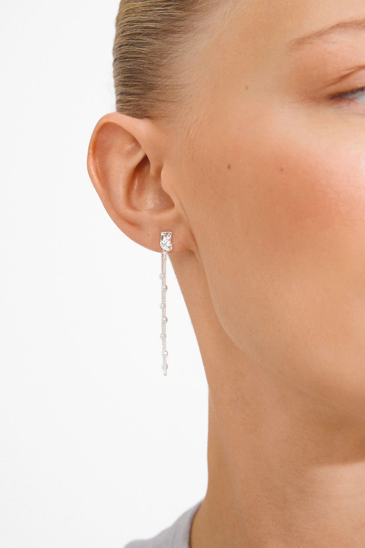 close-up of Farida Silver Loop Chain Earrings with Pearls by Pilgrim from La petite garçonne