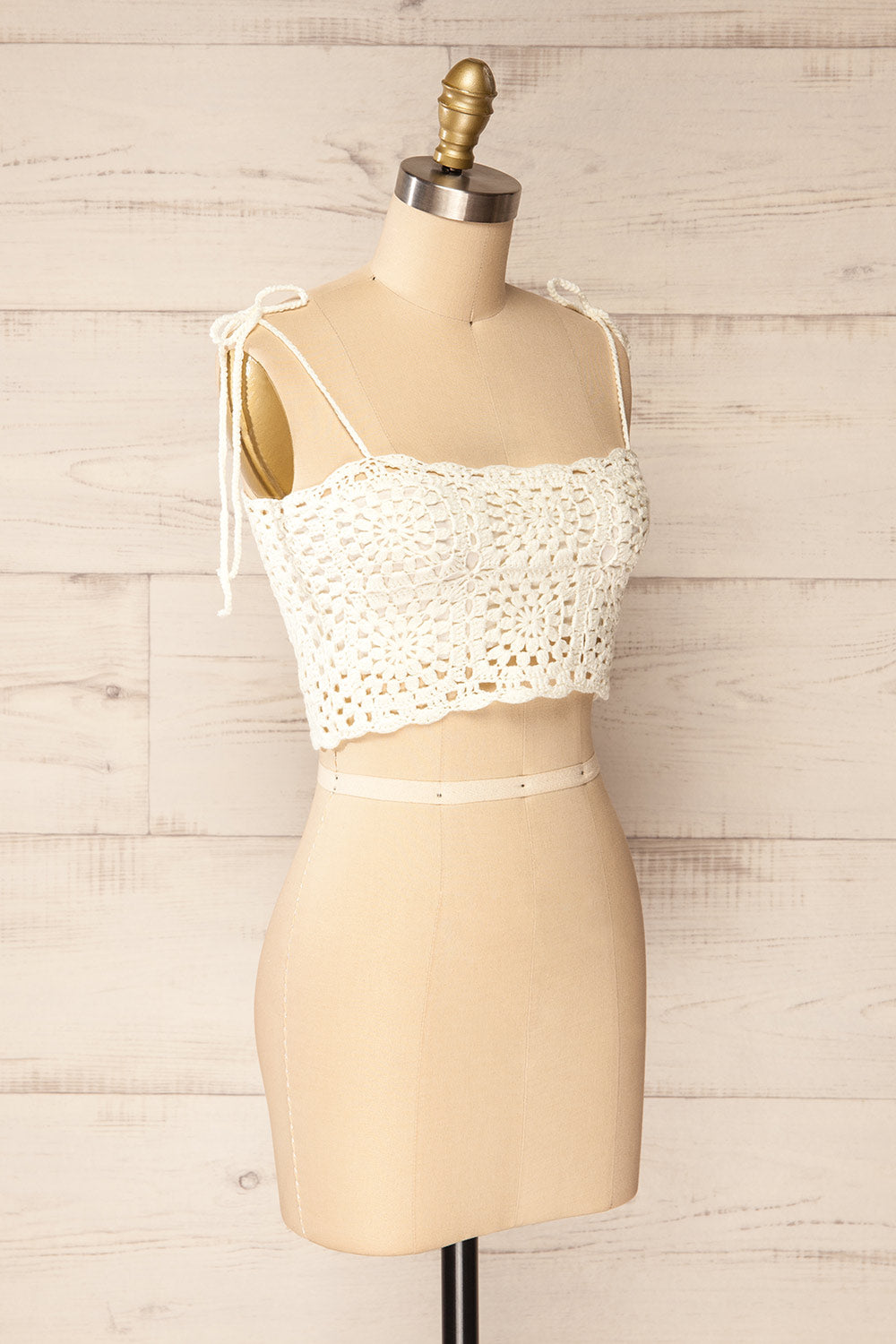 Faroe Ivory Crochet Crop Top w/ Bow Straps | La petite garçonne side view