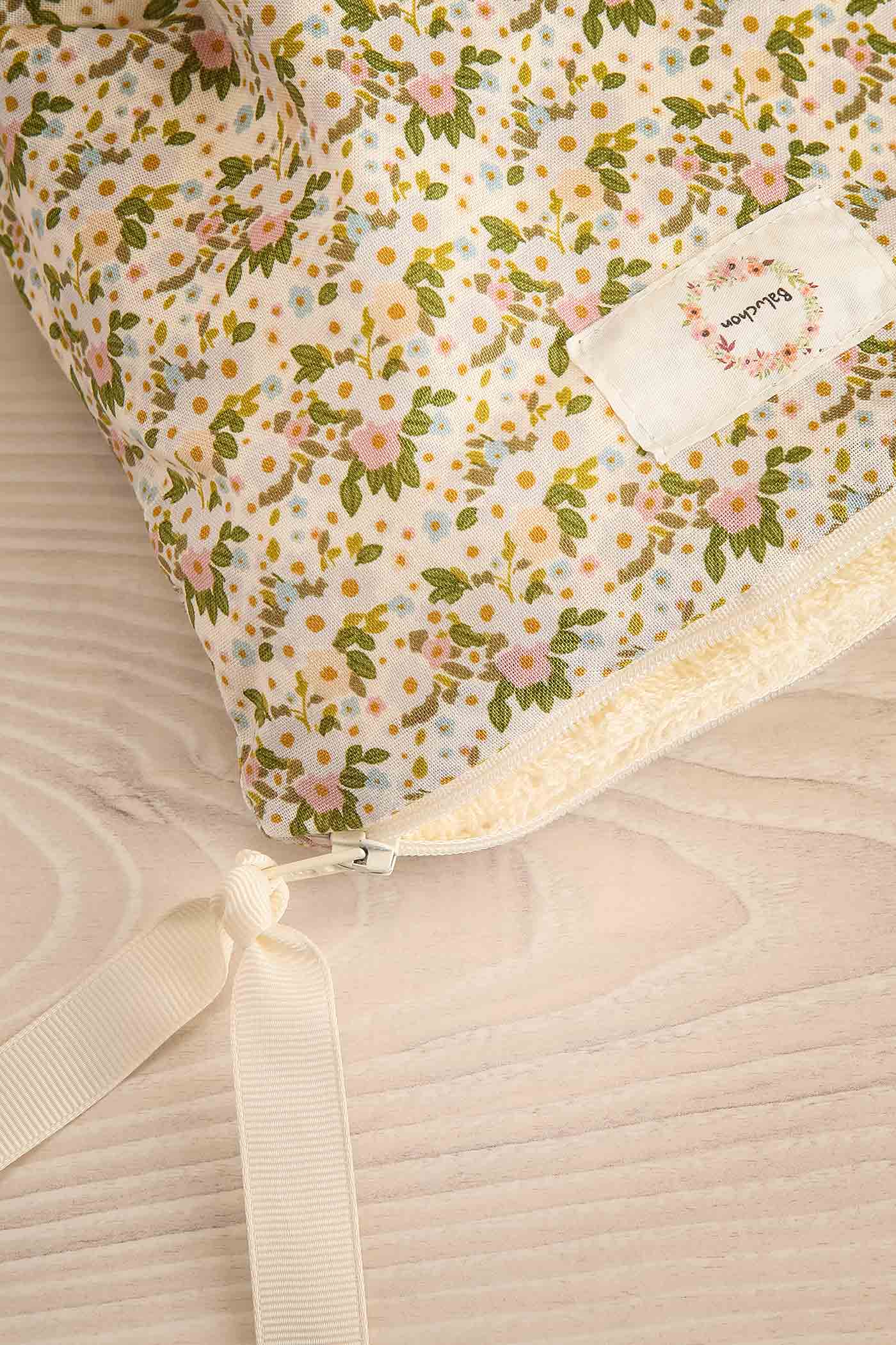 Ferns White Floral Cosmetic Bag | Maison garçonne fabric