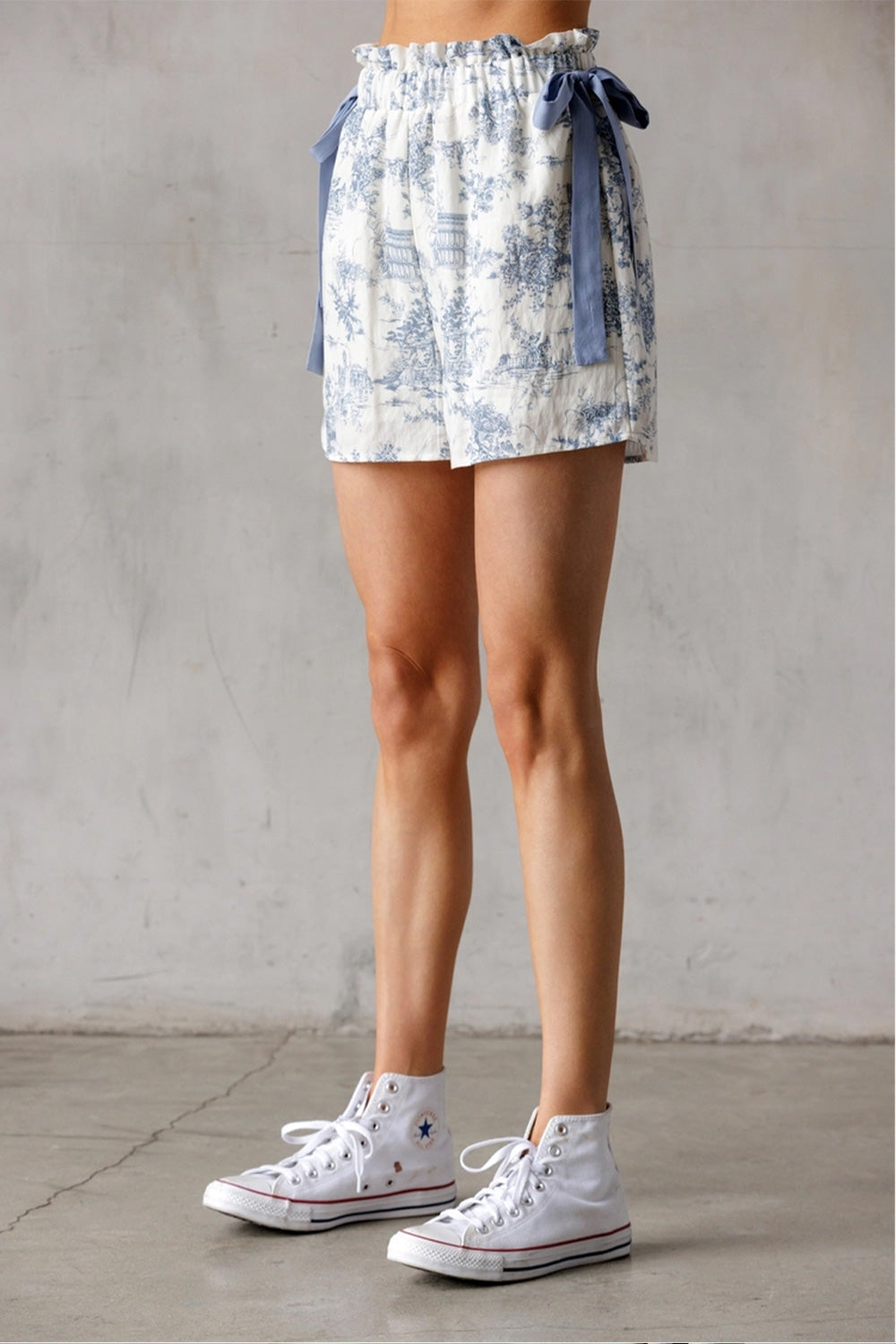 Fitzgerald | Shorts with Ribbons and Blue French Toile Pattern | Side view on model