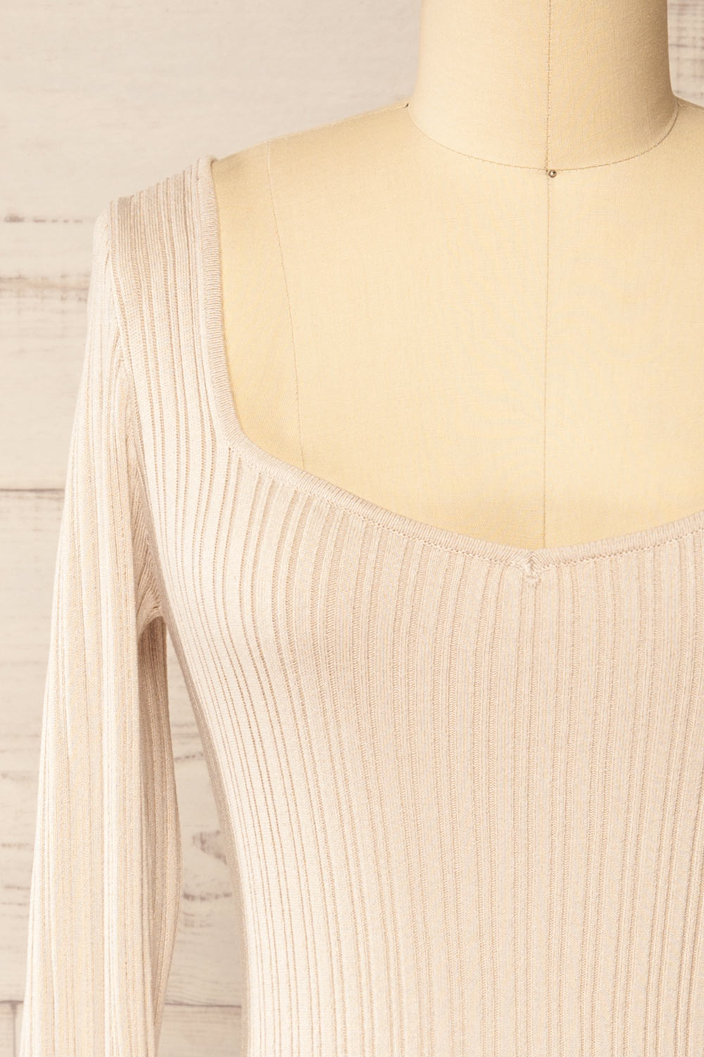 Flamborough Ribbed Beige Midi Dress w/ Belt | La petite garçonne front close-up