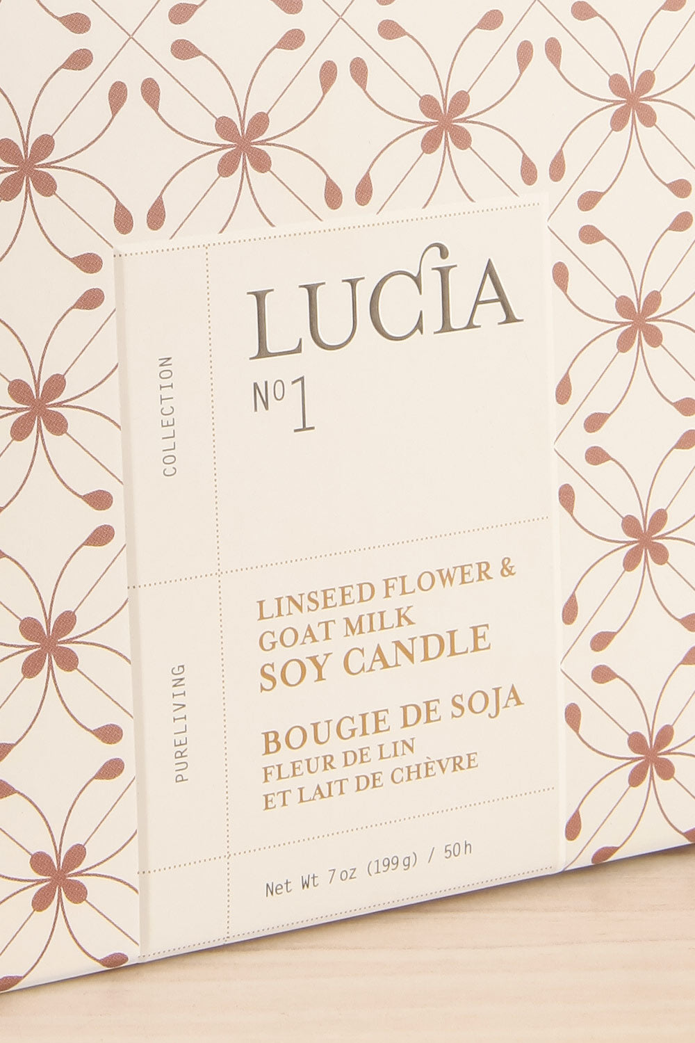 Lindseed Flower and Goat Milk Candle by Lucia - 2 Options | Maison garçonne box close-up