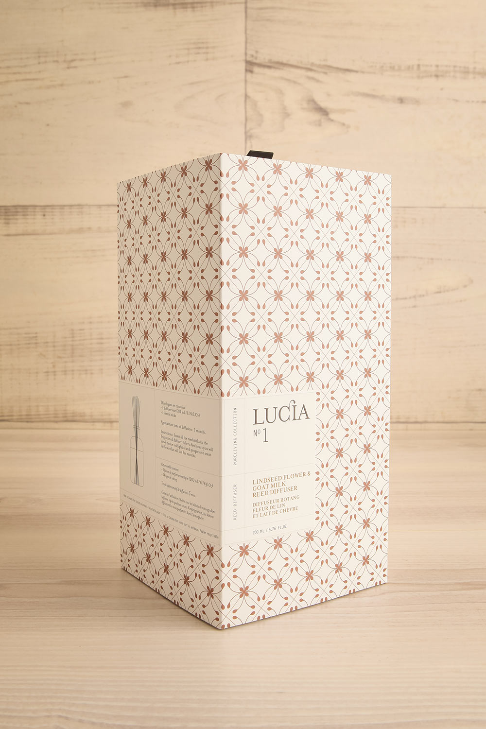 Lindseed Flower and Goat Milk Reed Diffuser by Lucia | Maison garçonne box