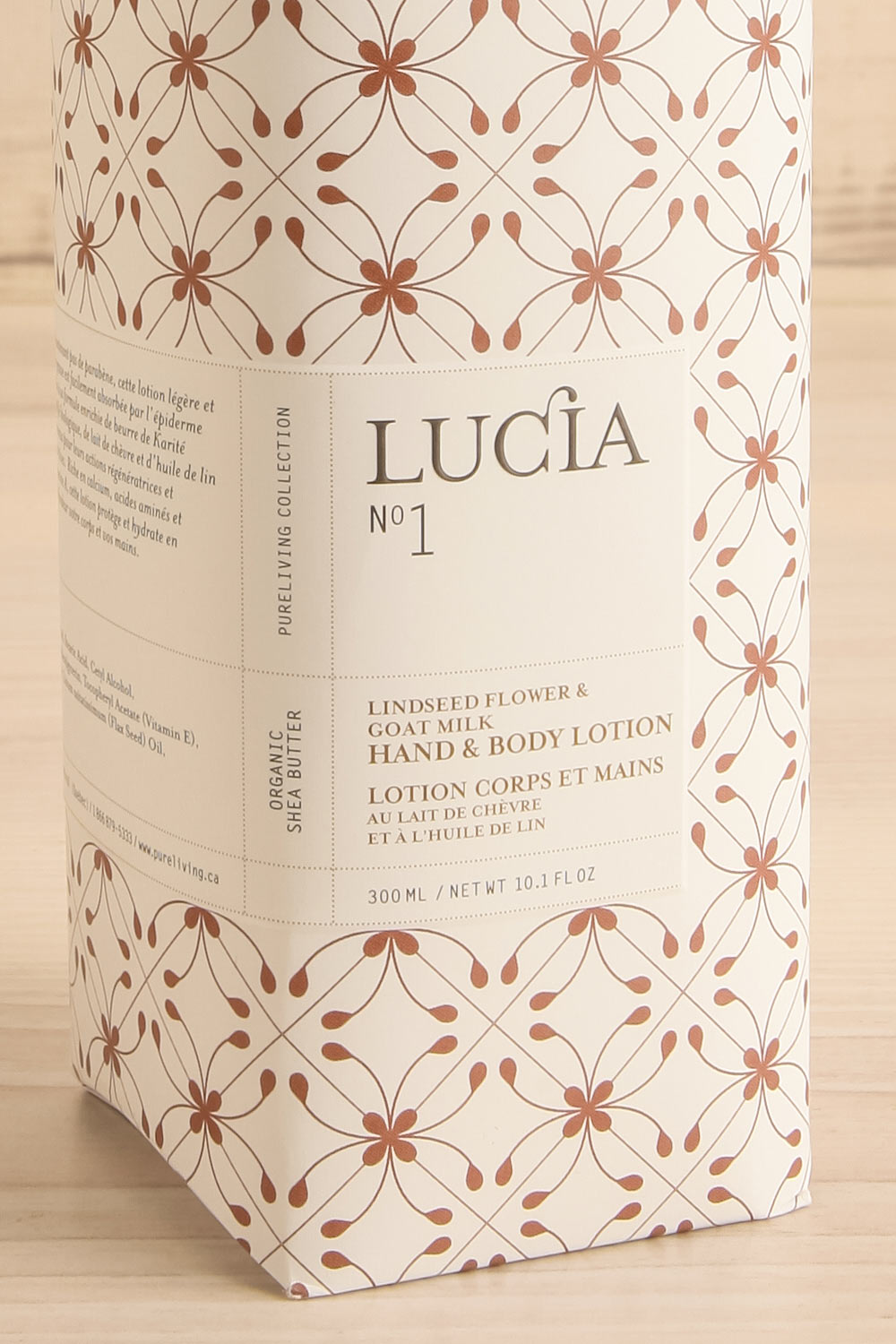Lindseed and Goat Milk Hand and Body Lotion by Lucia | Maison garçonne box close-up