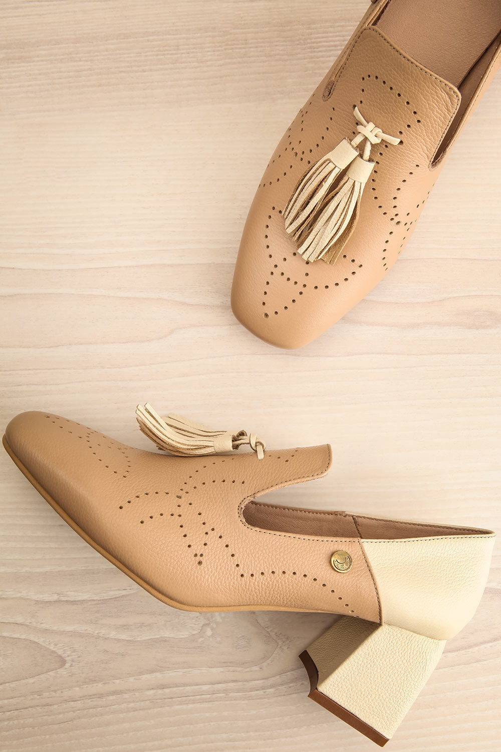 Flowur Bicolored Heeled Loafer w/ Perforations | La petite garçonne flat view