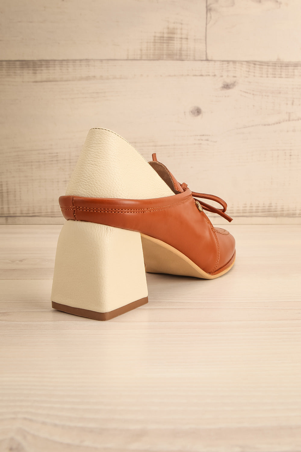 Focus Brown Bicolored Heeled Loafer | La petite garçonne back view