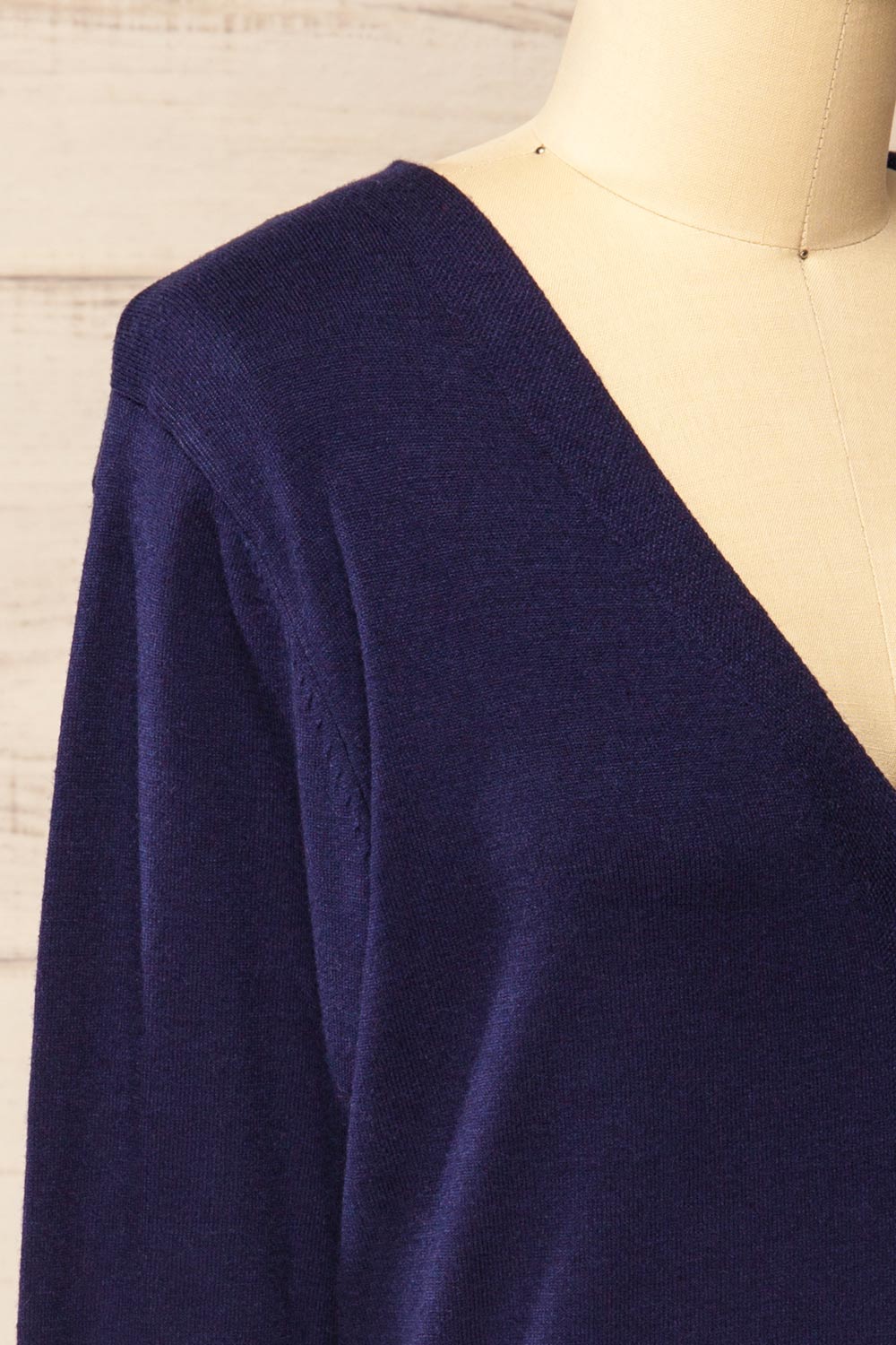 Fortingal Navy Blue Cardigan w/ Scalloped Hem | La petite garçonne side