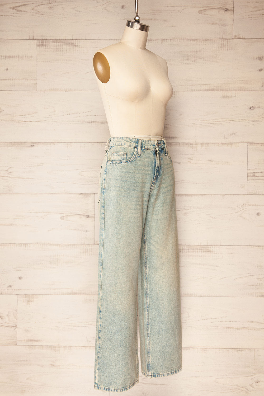 Fresno High-Waisted Faded Jeans | La petite garçonne side view