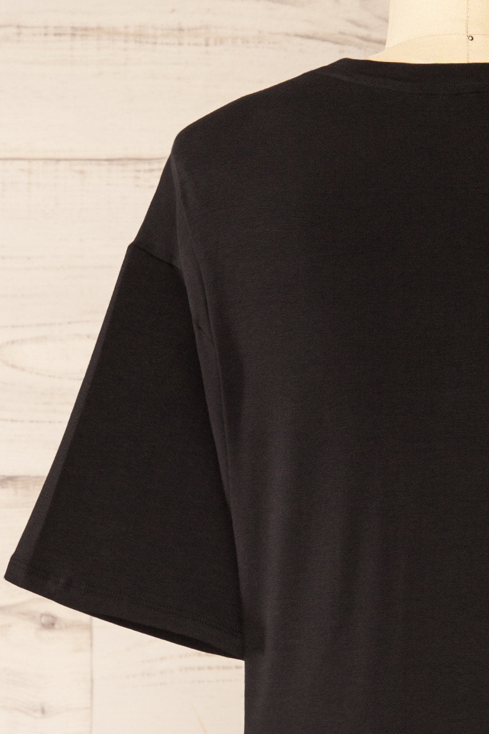 Fushun Black Pierced T-Shirt w/ Slit | La petite garçonne back