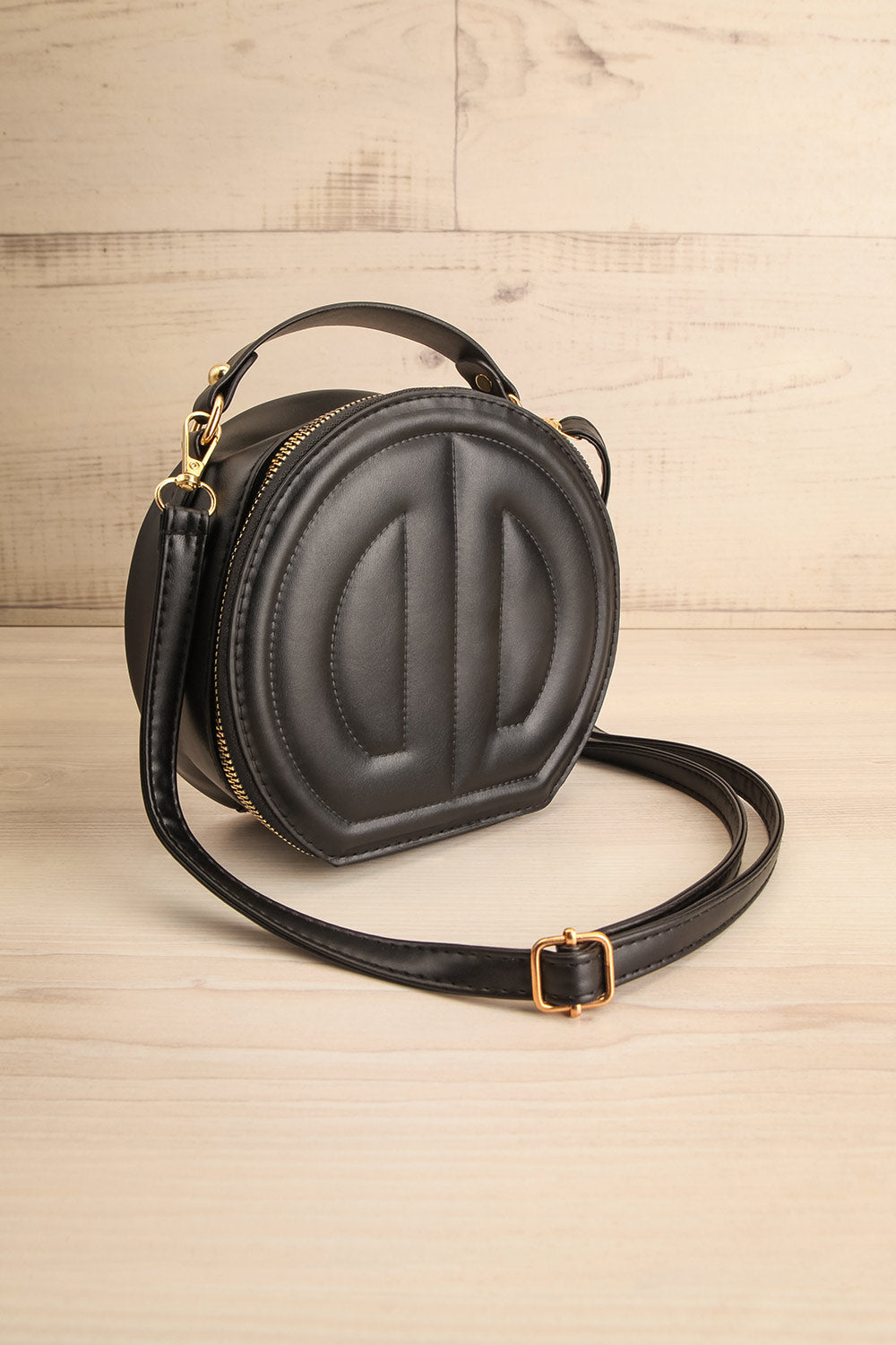 Garotte Black Handbag w/ Removable Strap | La petite garçonne side view