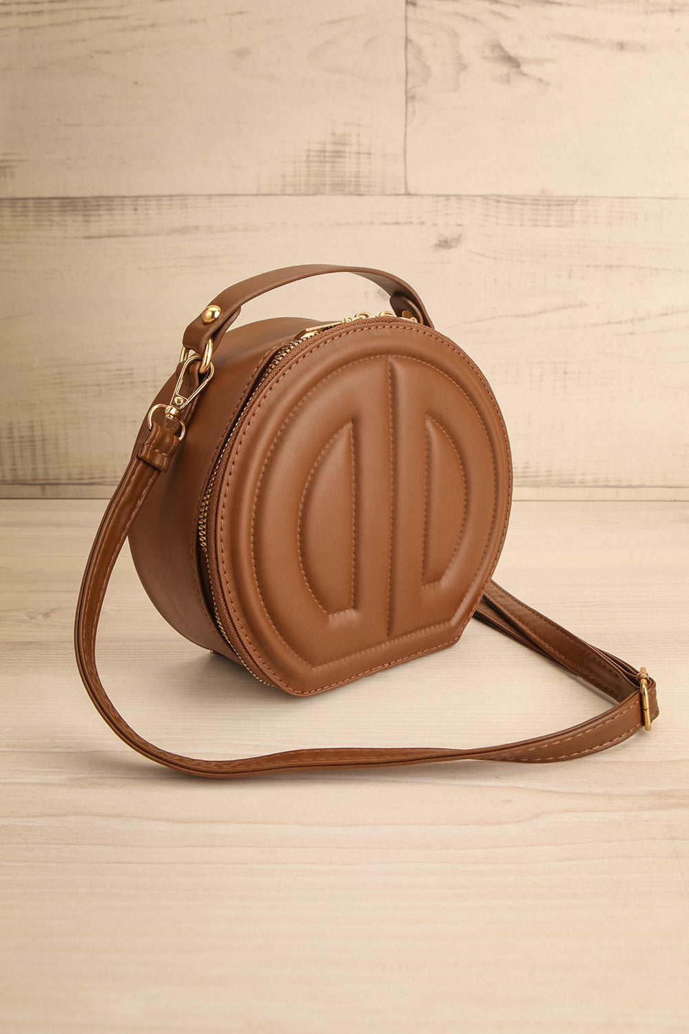 Garotte Brown Handbag w/ Removable Strap | La petite garçonne side view