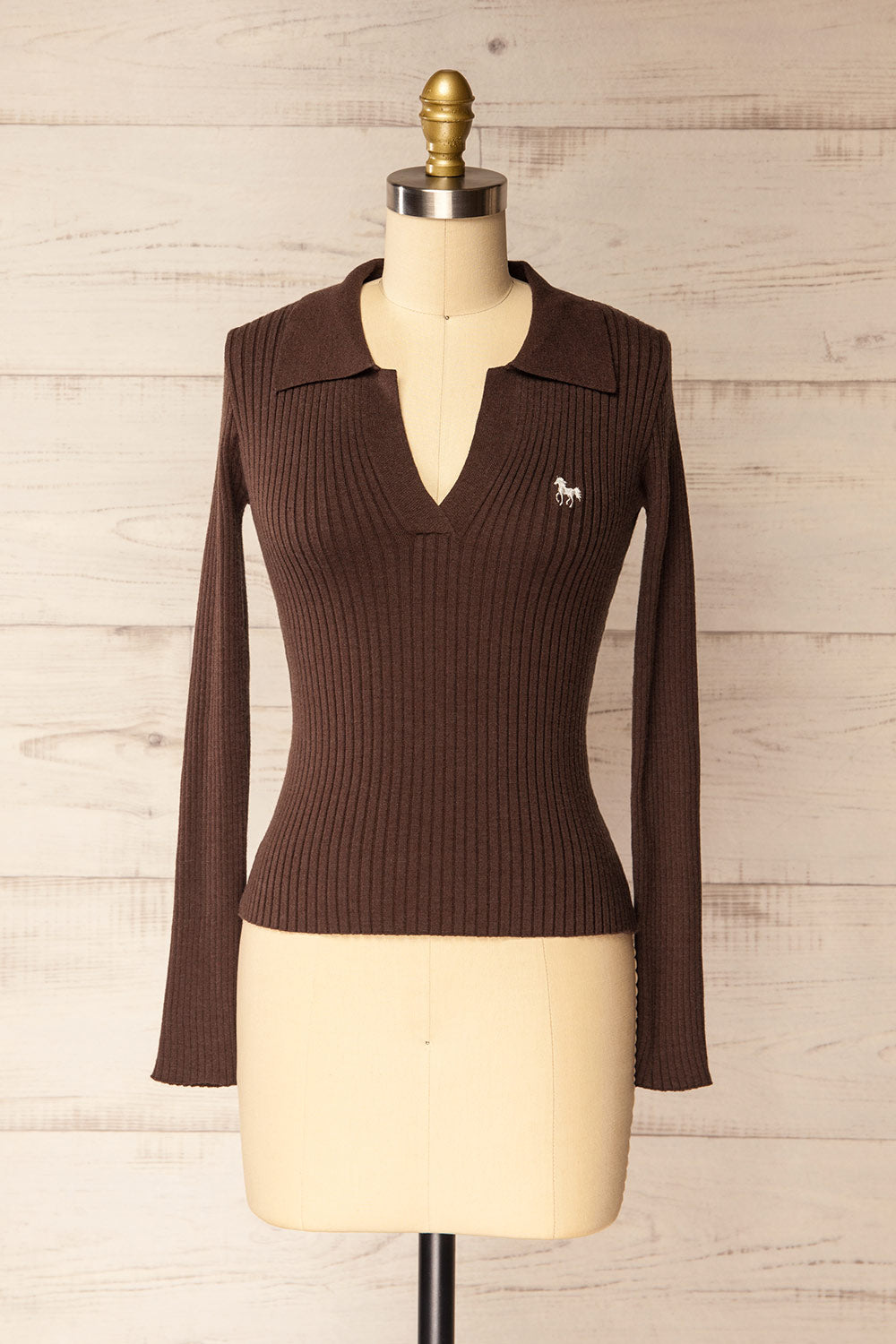 Gatton Brown Long Sleeve Collared Knit Top | La petite garçonne front view