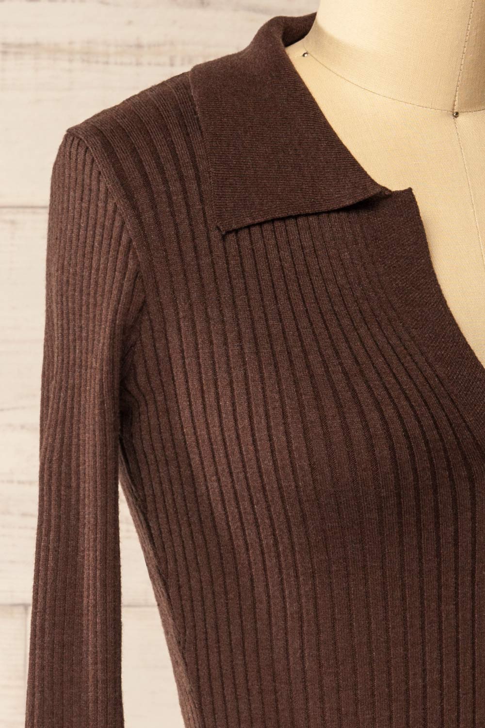 Gatton Brown Long Sleeve Collared Knit Top | La petite garçonne side