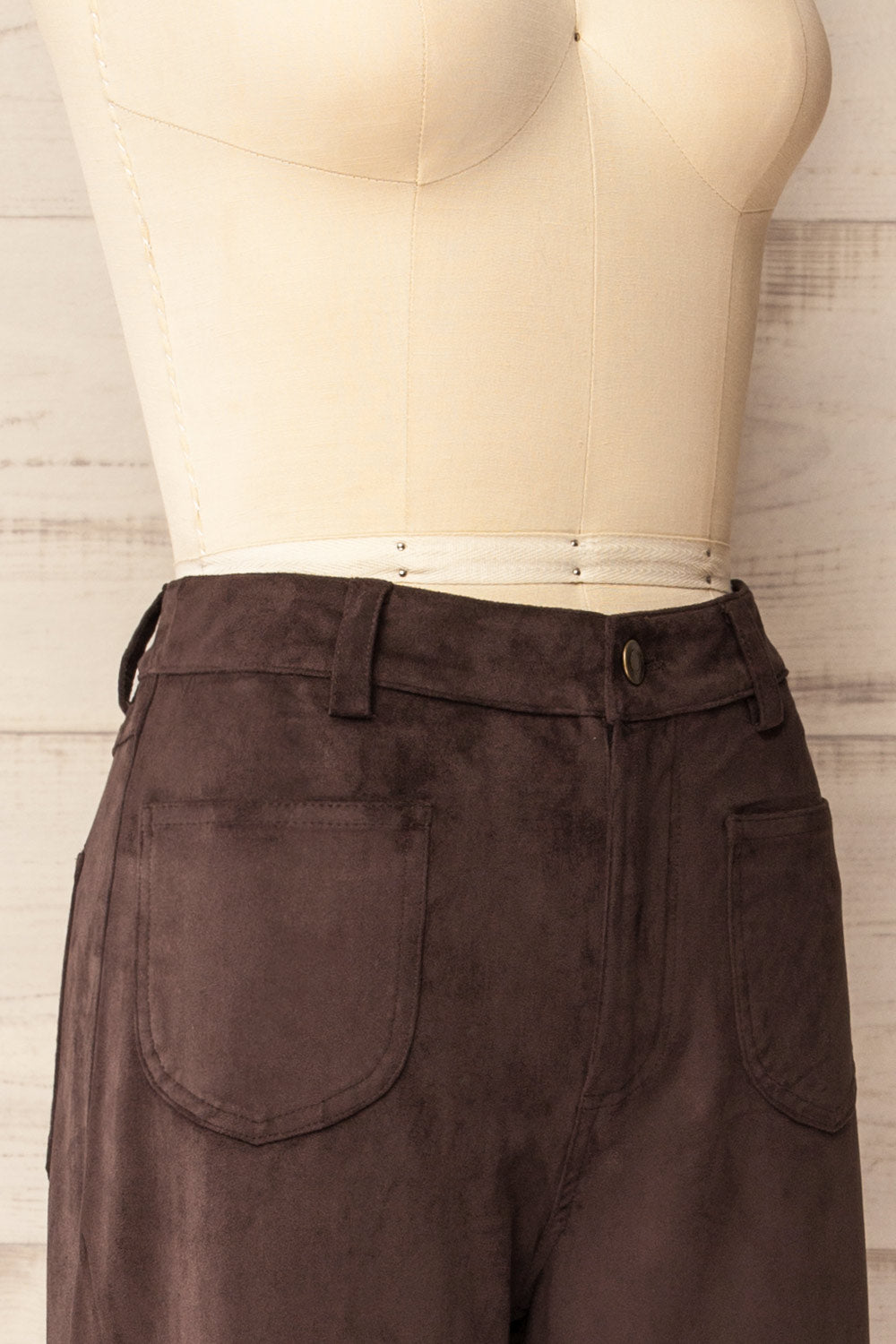Genes Faux Suede Brown Pants | La petite garçonne side